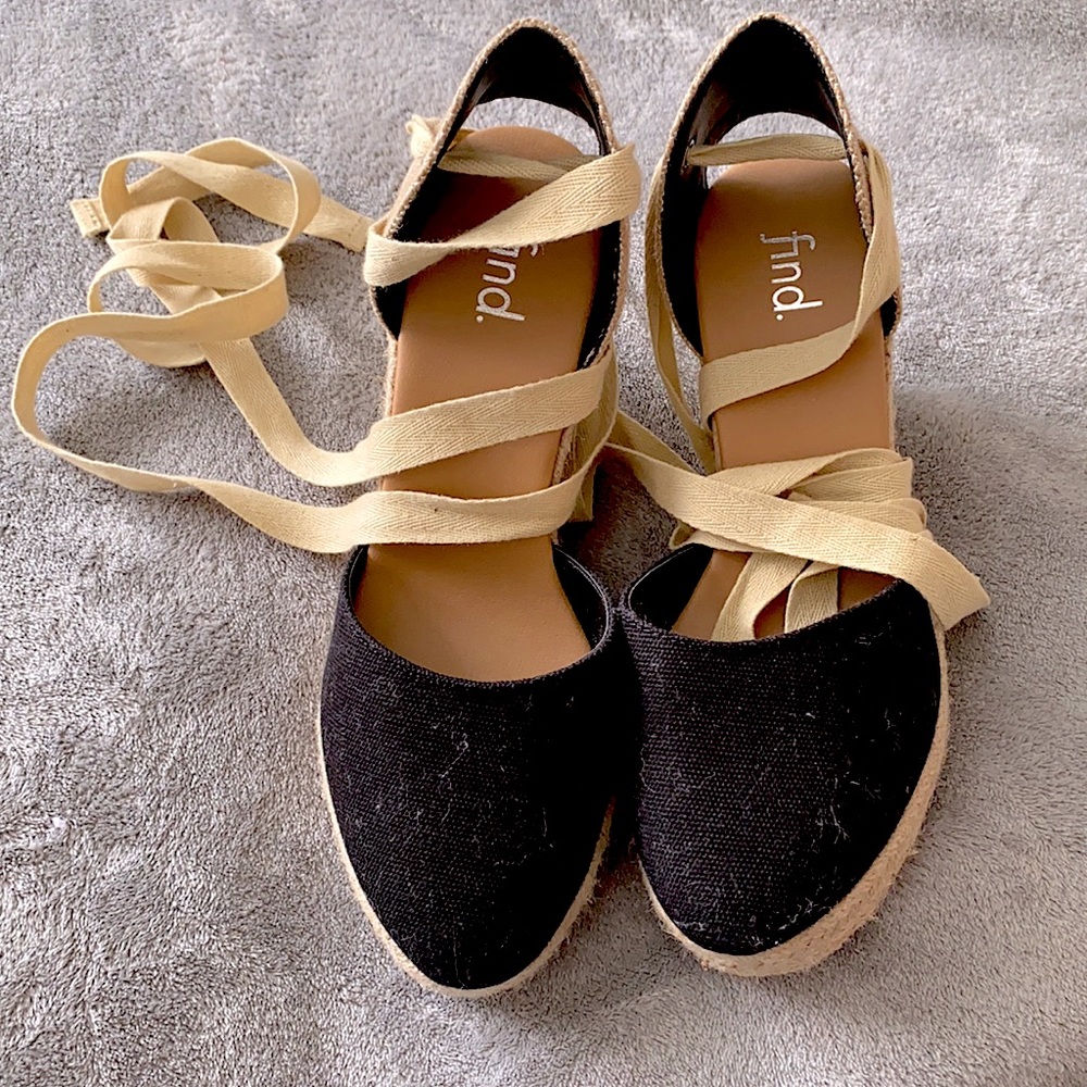 •Black •Wedges •With Ankle Wrap